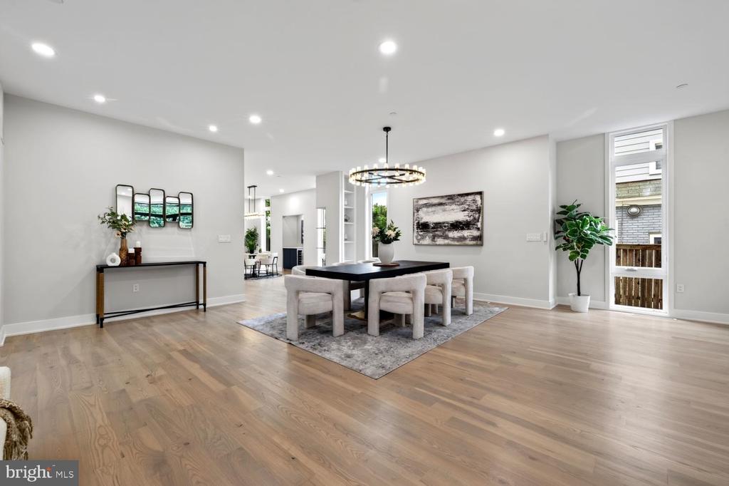 4421 BRADLEY LANE