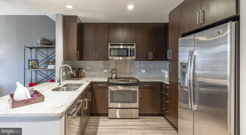 4850 AUBURN AVENUE Unit: 1412