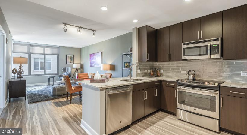 4850 AUBURN AVENUE Unit: 1412