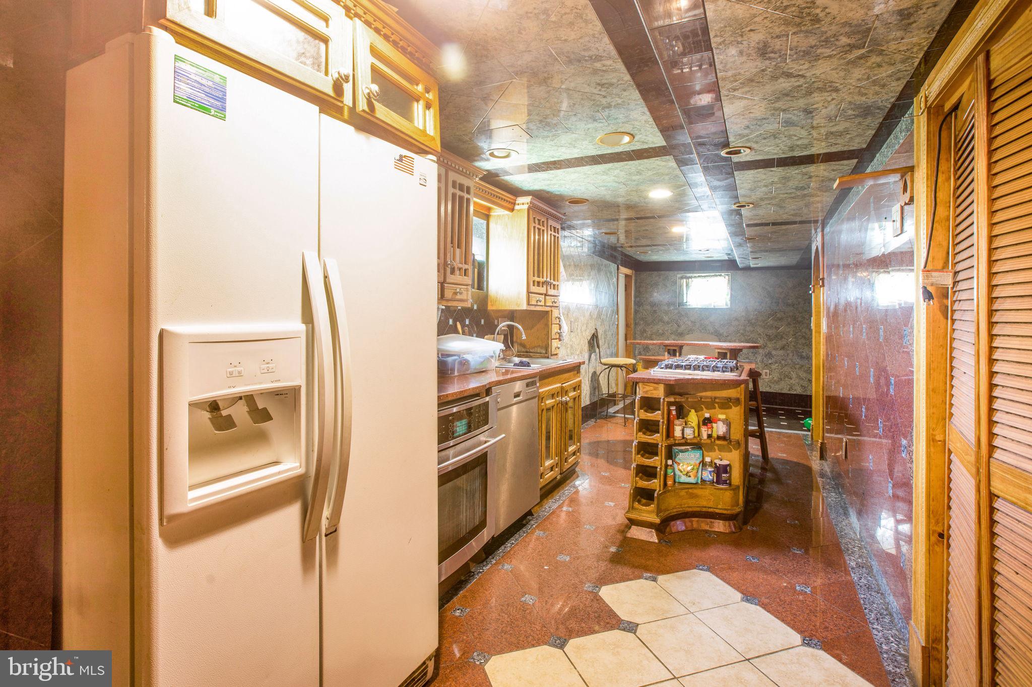 8005 RIGGS ROAD