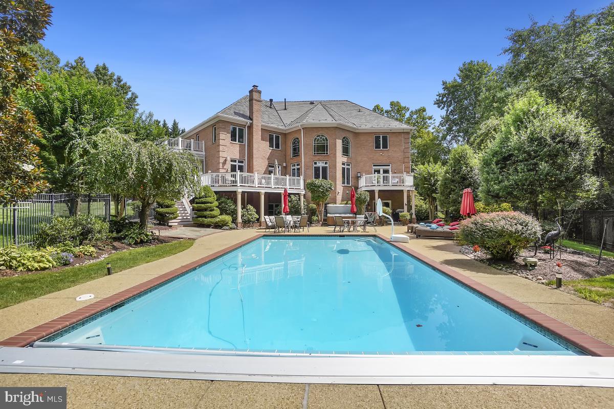 3200 SHORTRIDGE LANE