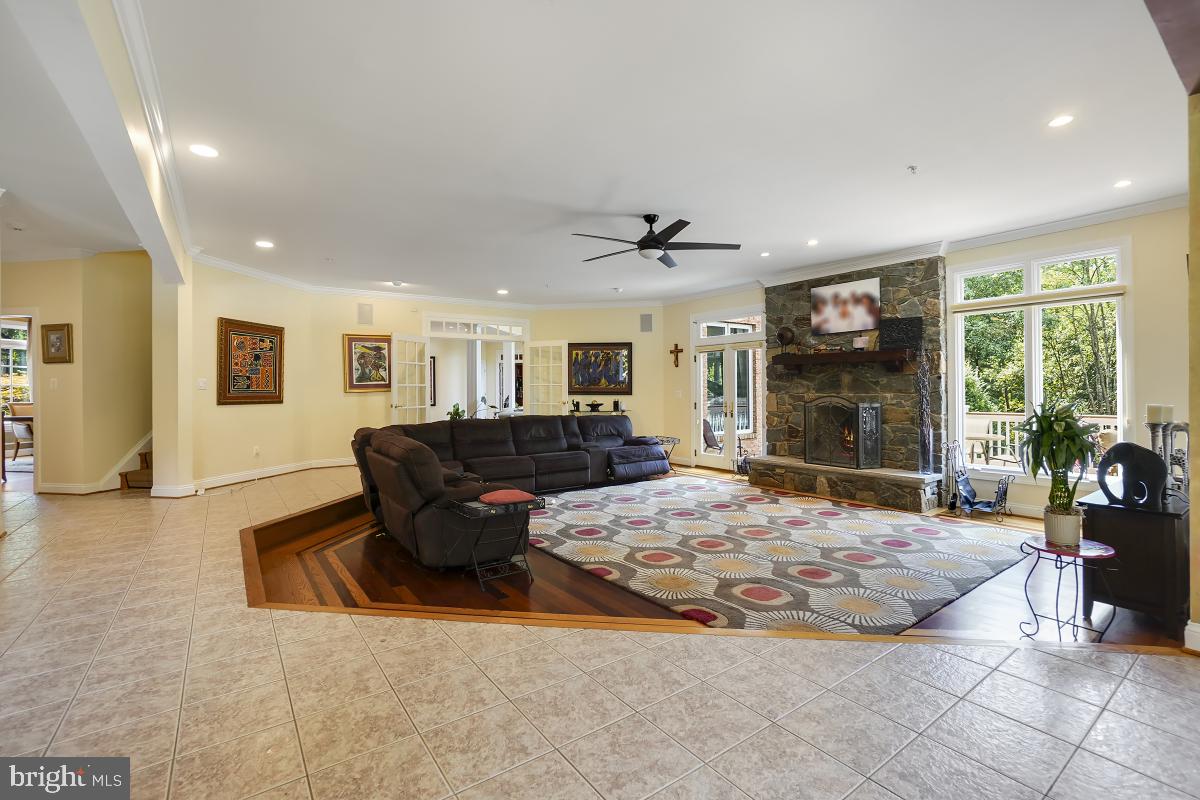 3200 SHORTRIDGE LANE