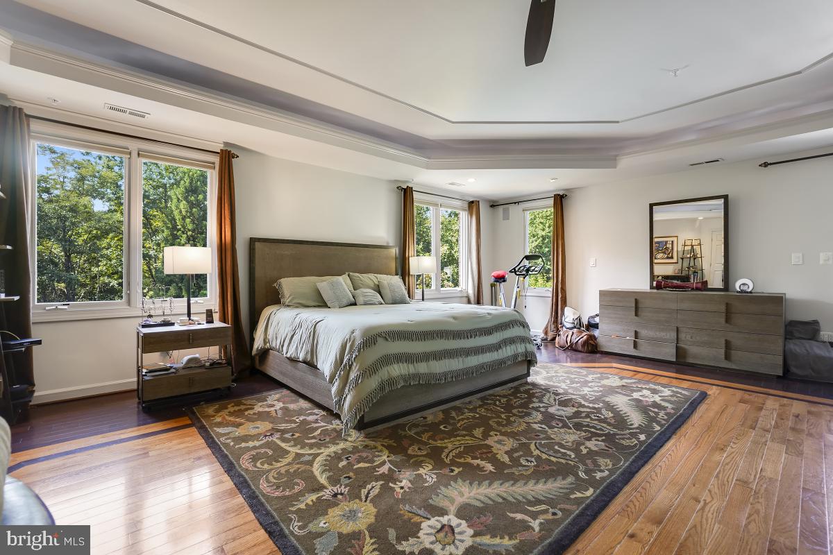 3200 SHORTRIDGE LANE