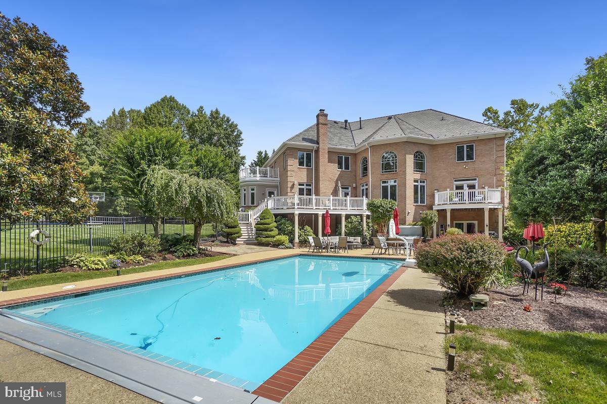 3200 SHORTRIDGE LANE
