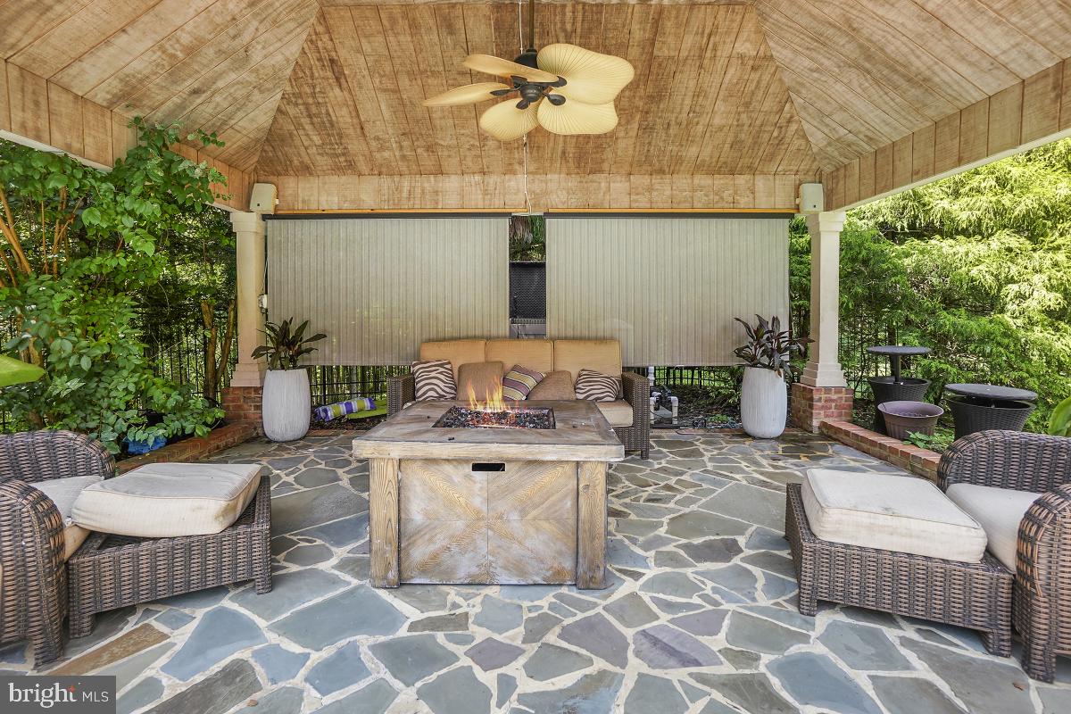3200 SHORTRIDGE LANE