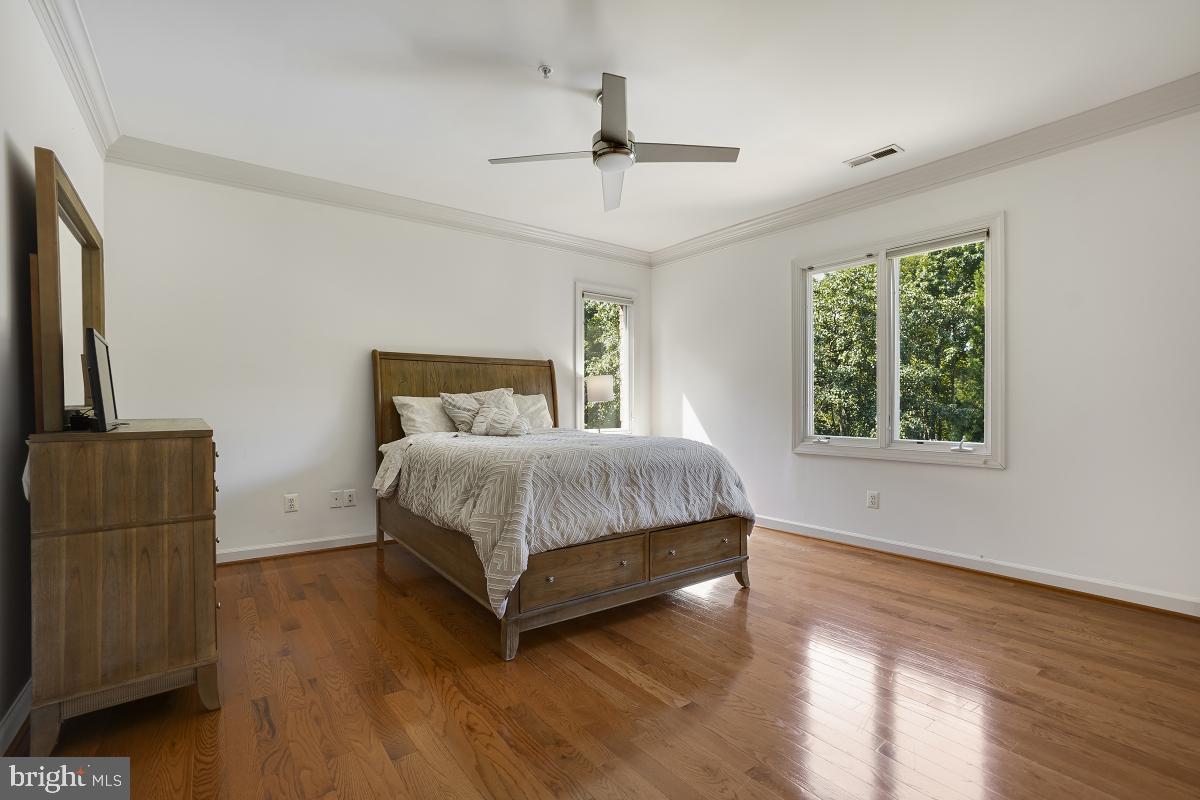 3200 SHORTRIDGE LANE