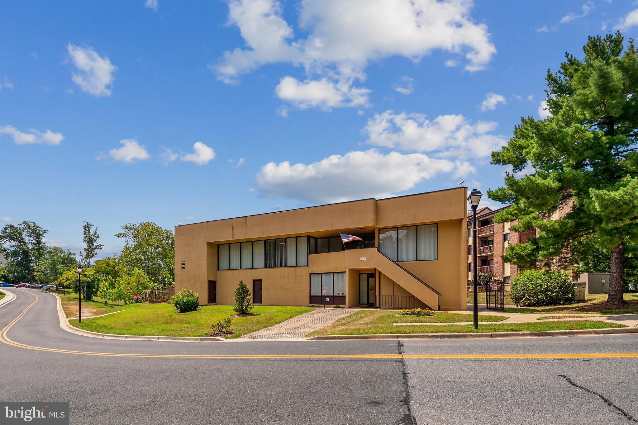 15607 DORSET ROAD 104