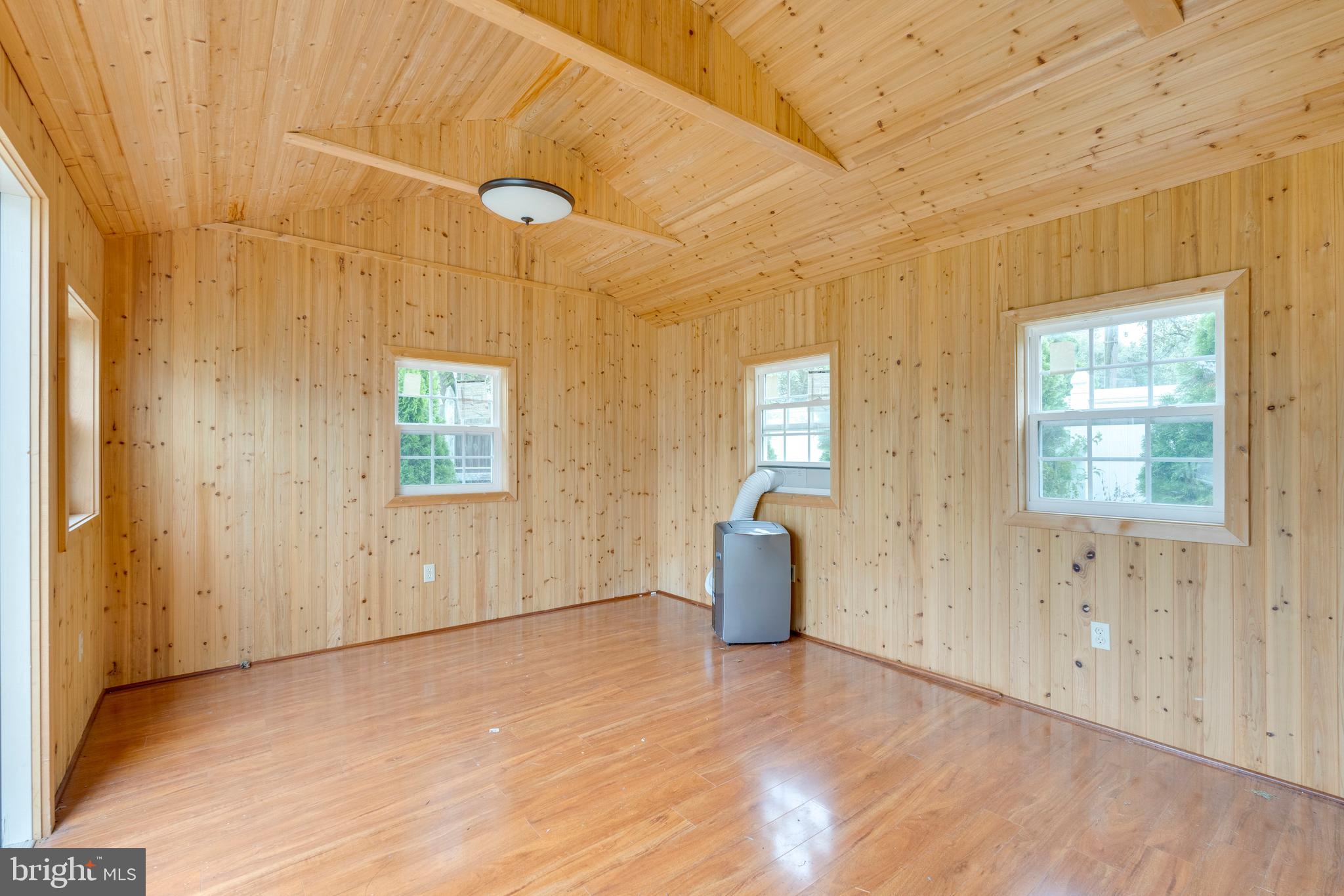 2605 FAIR LANE