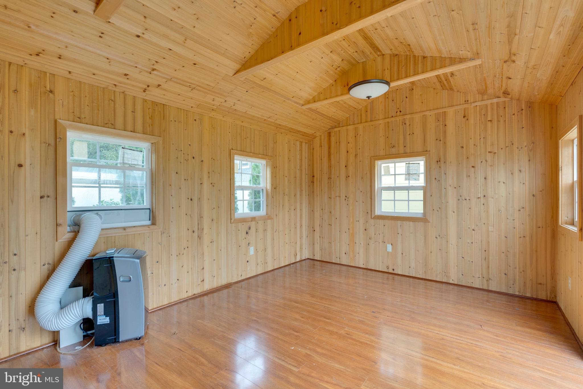 2605 FAIR LANE