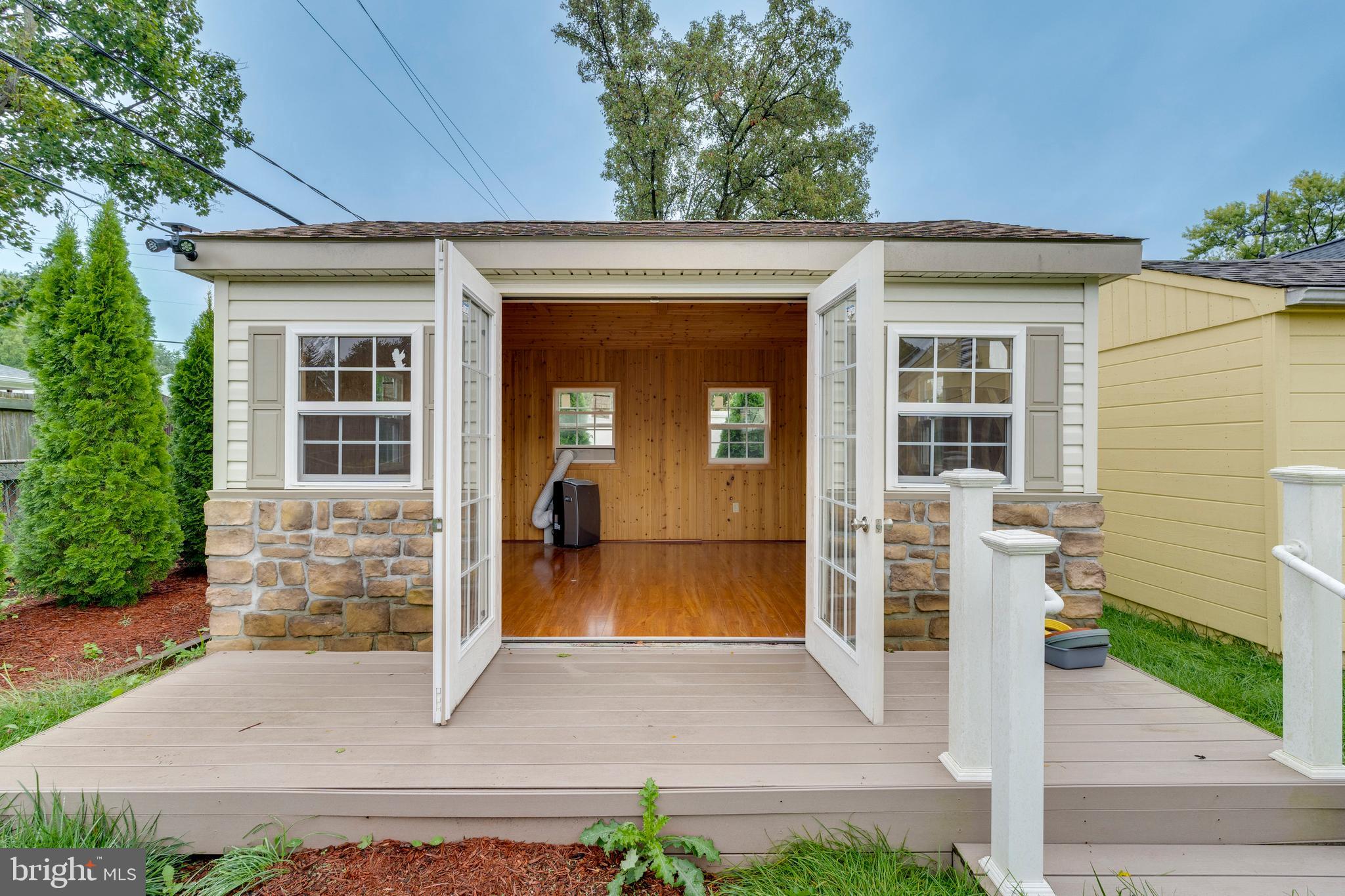 2605 FAIR LANE