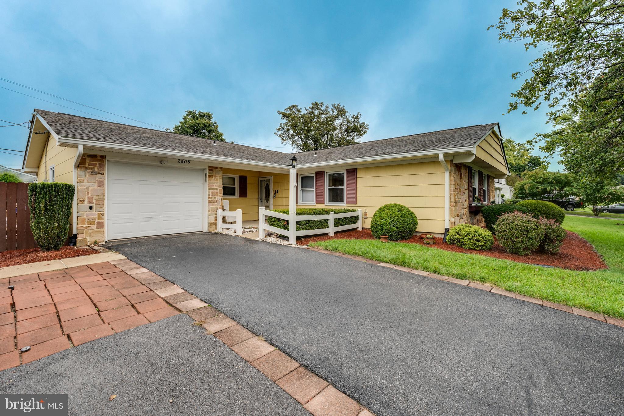 2605 FAIR LANE