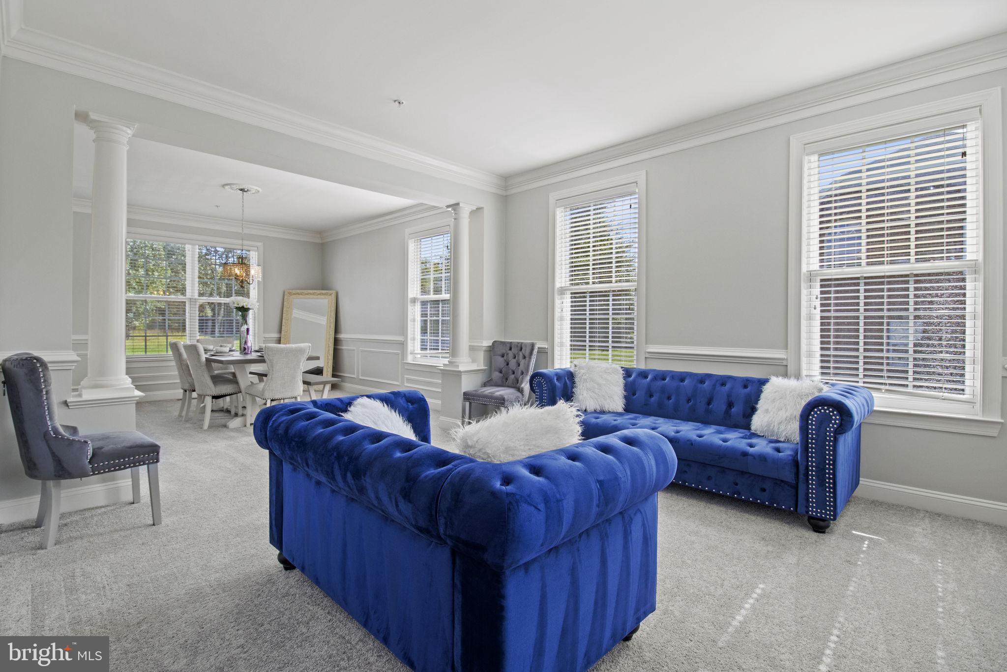 414 RIFTON COURT