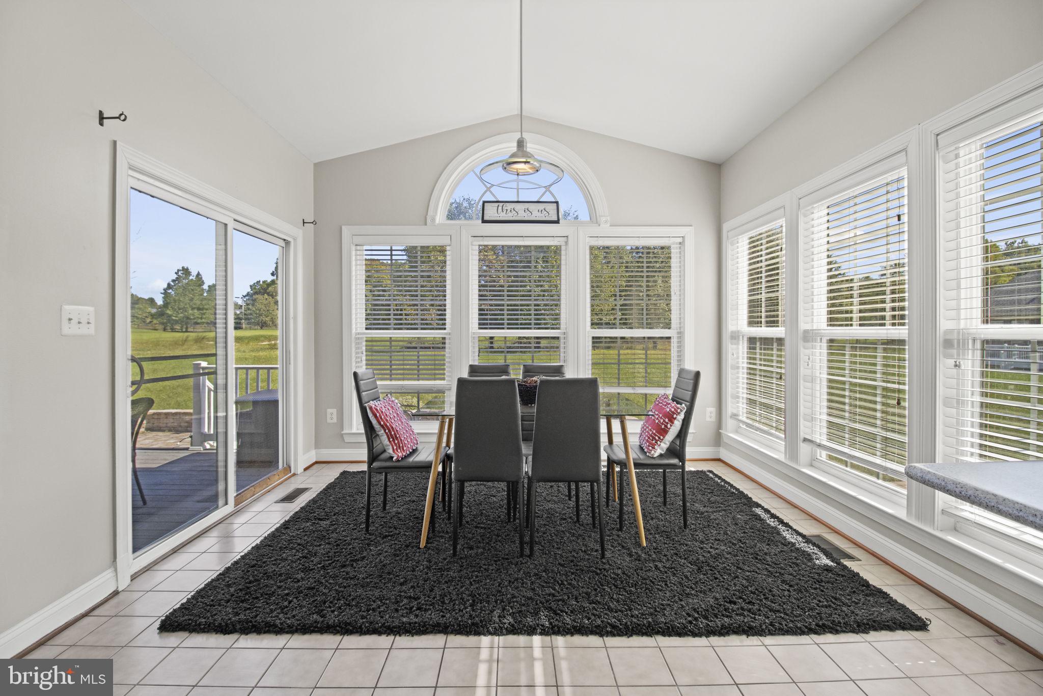 414 RIFTON COURT