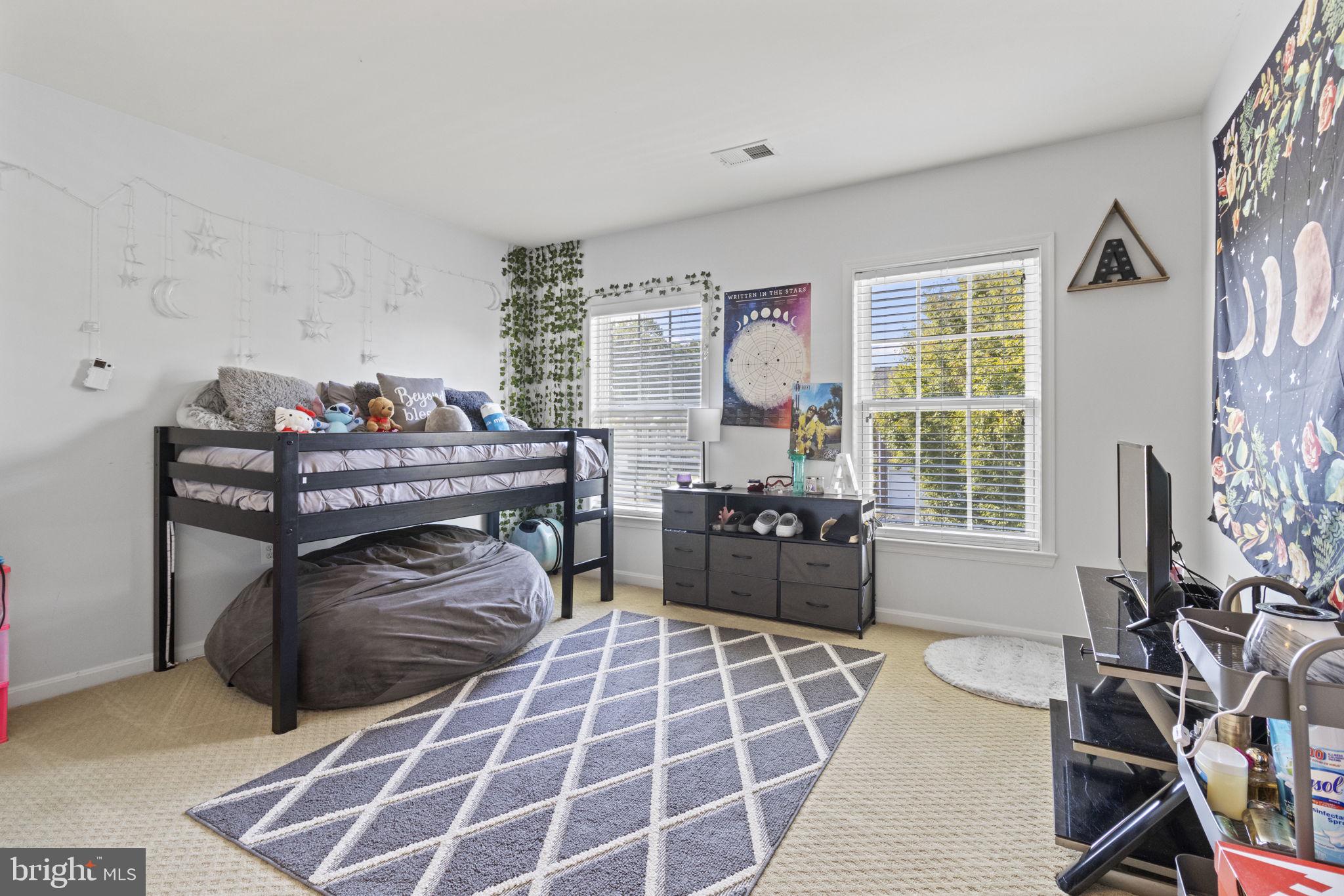 414 RIFTON COURT