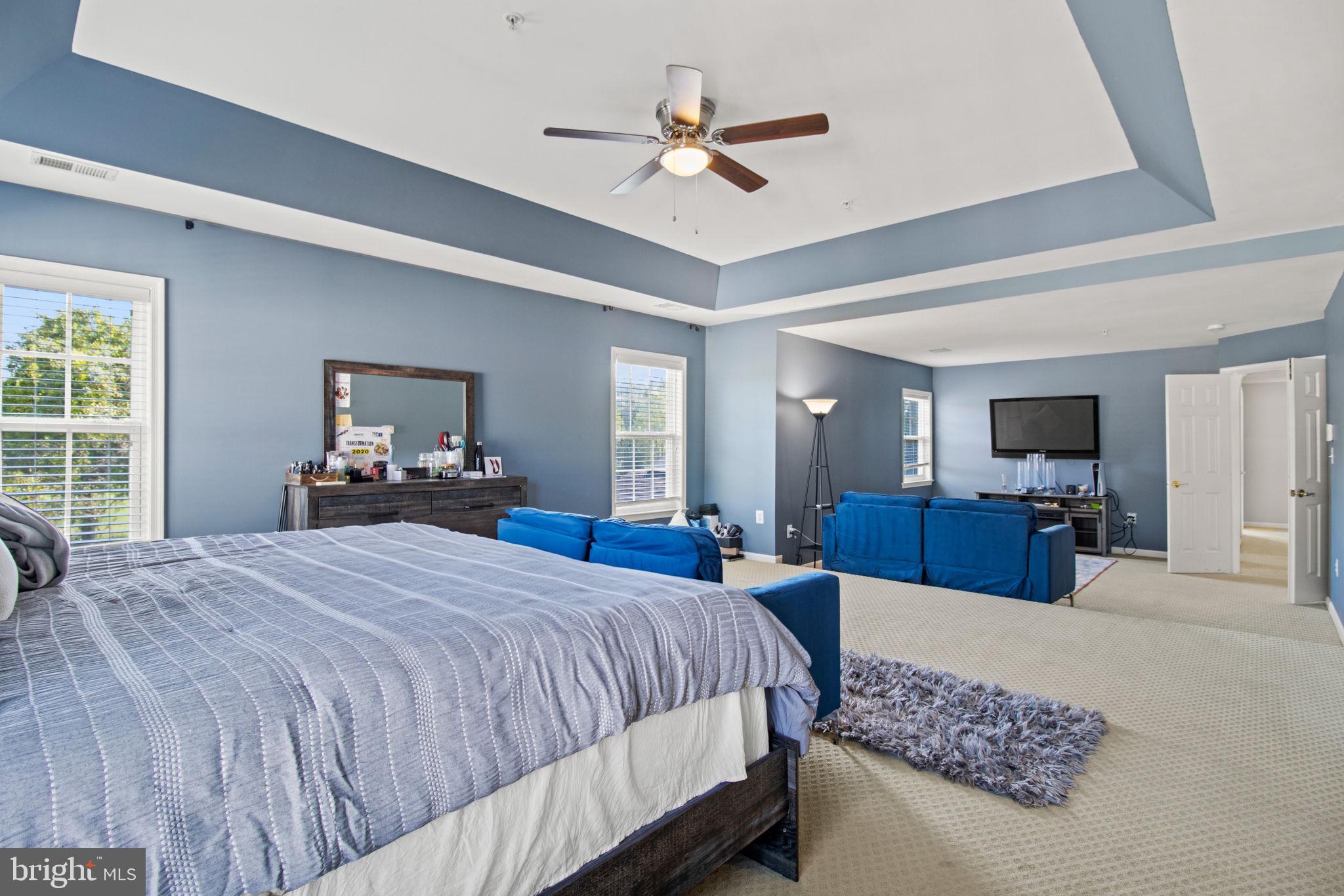 414 RIFTON COURT