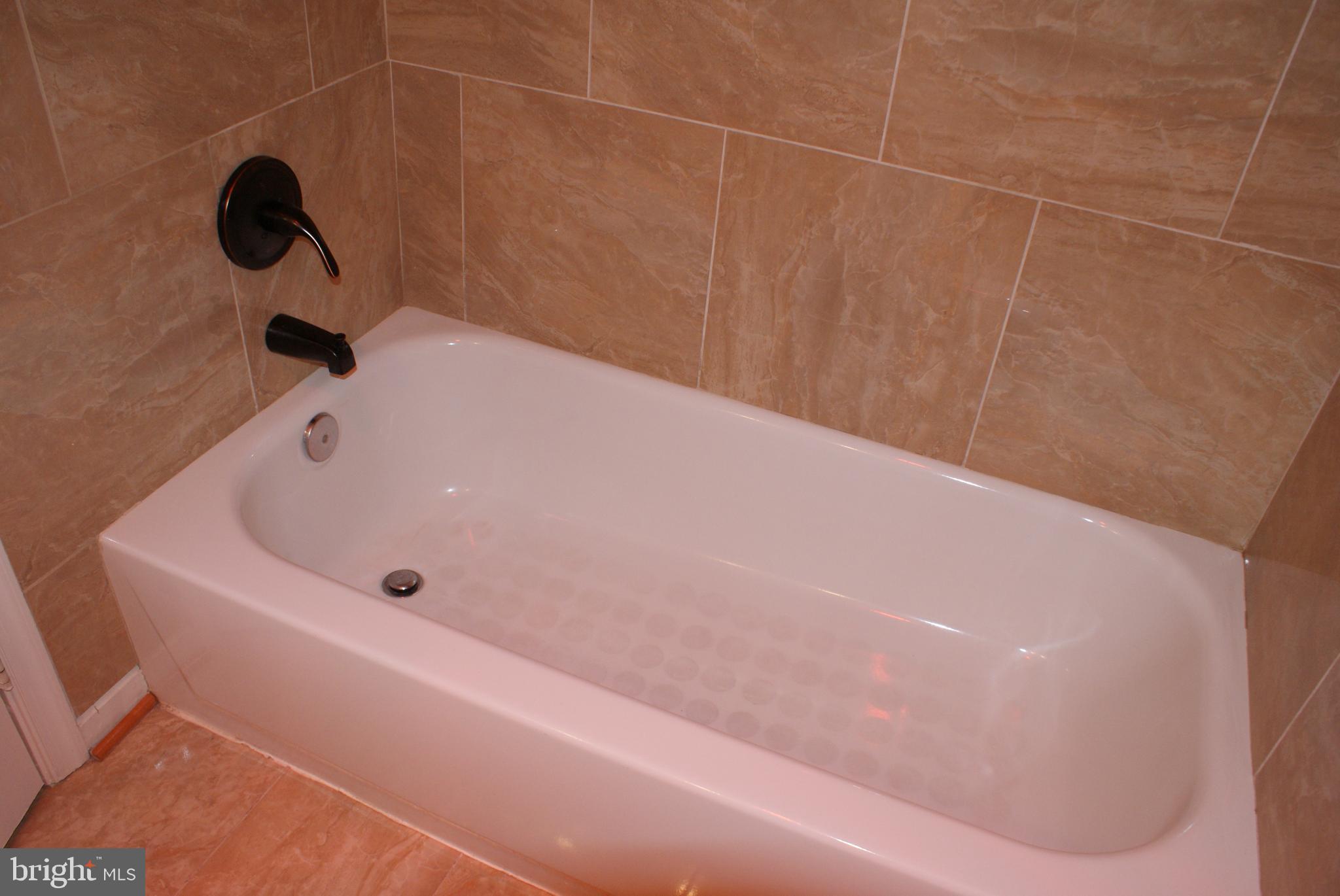 9716 LAKE POINTE COURT 203