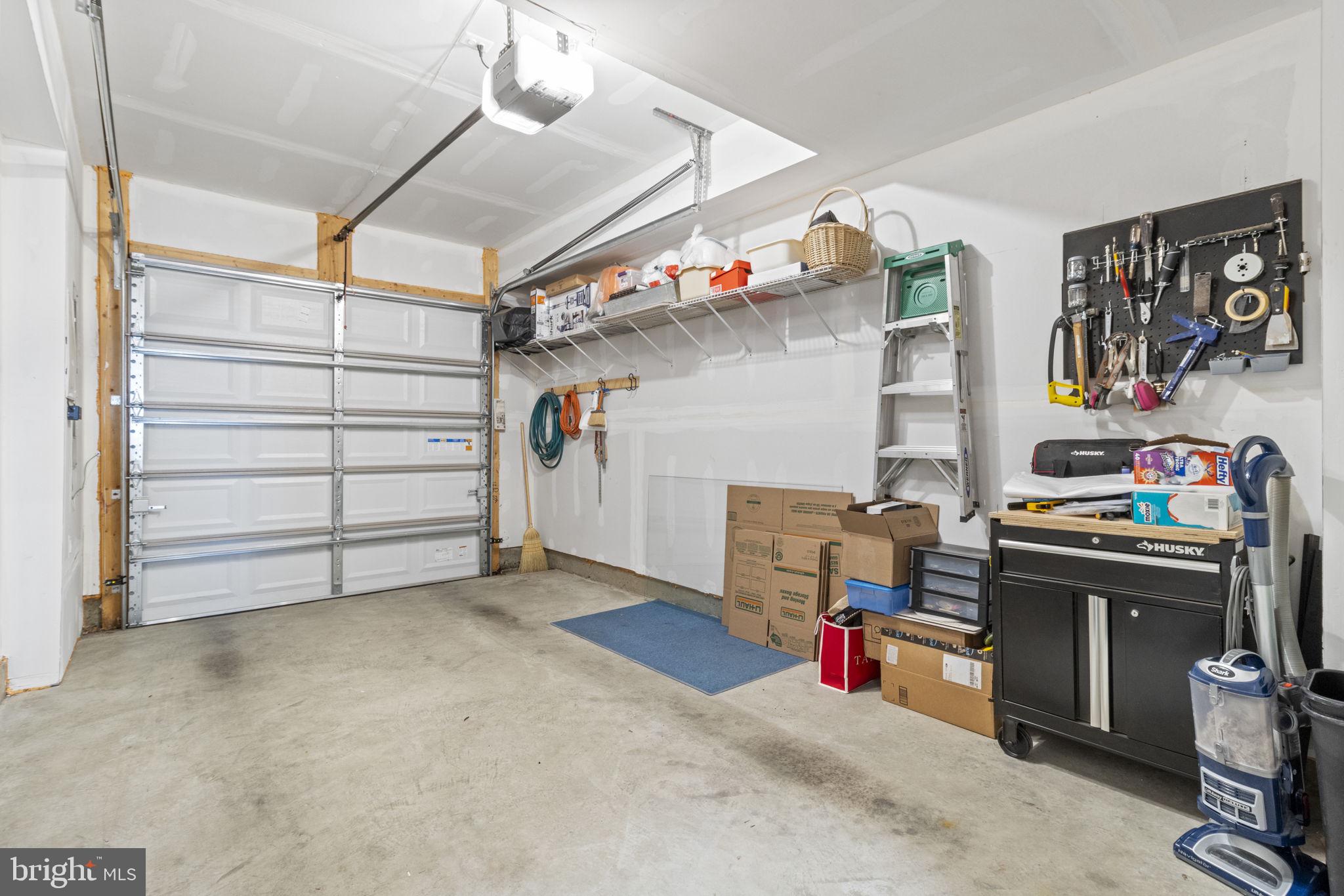 3204 TRIBUNE COURT