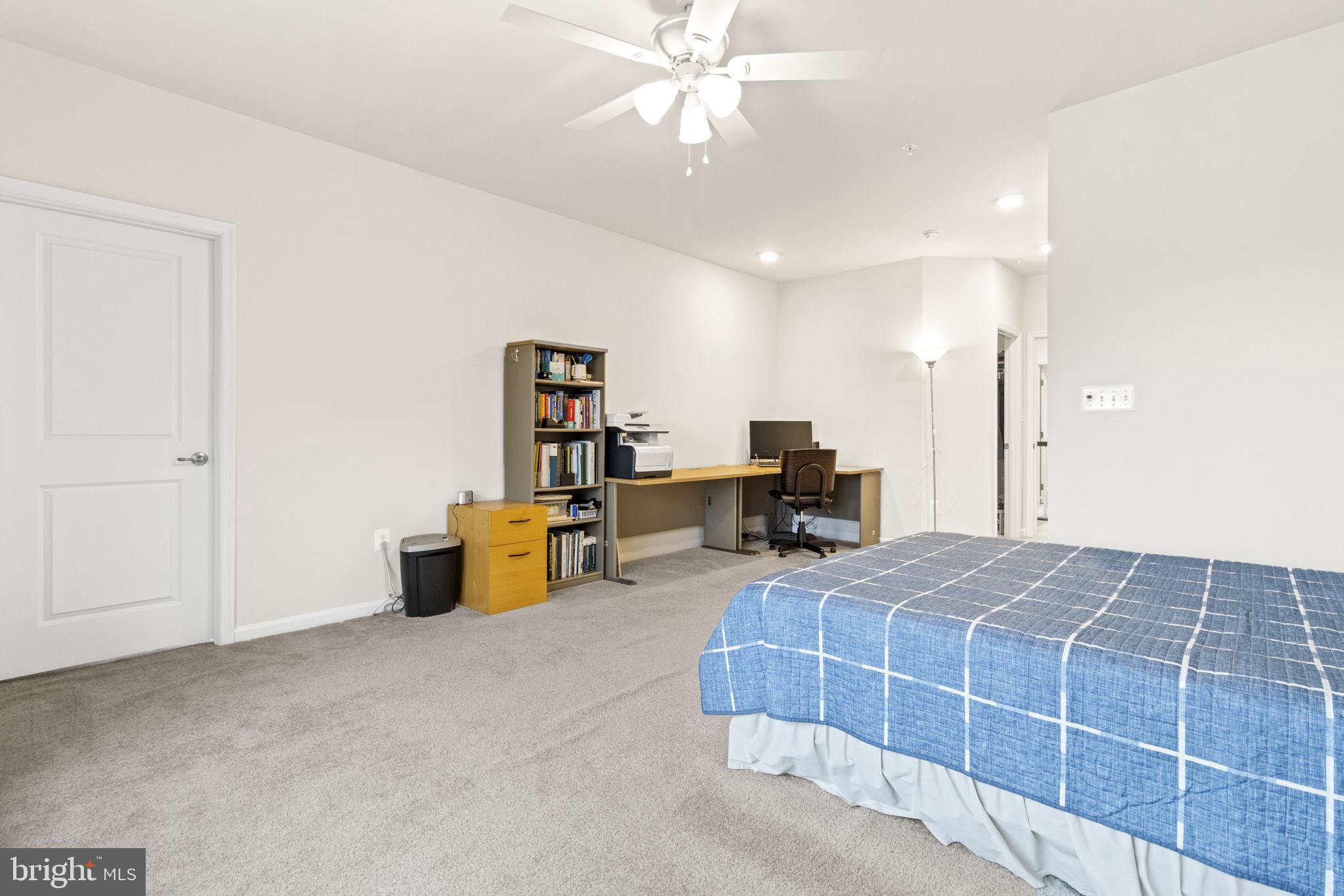 3204 TRIBUNE COURT