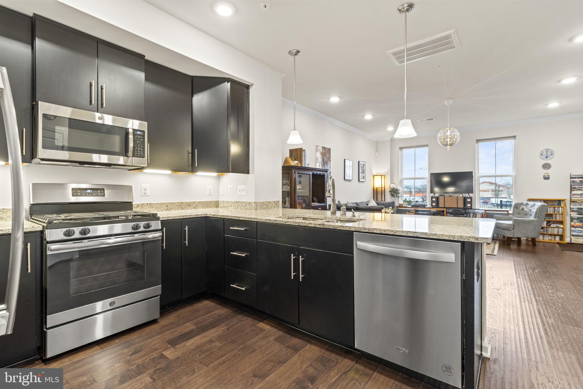3204 TRIBUNE COURT