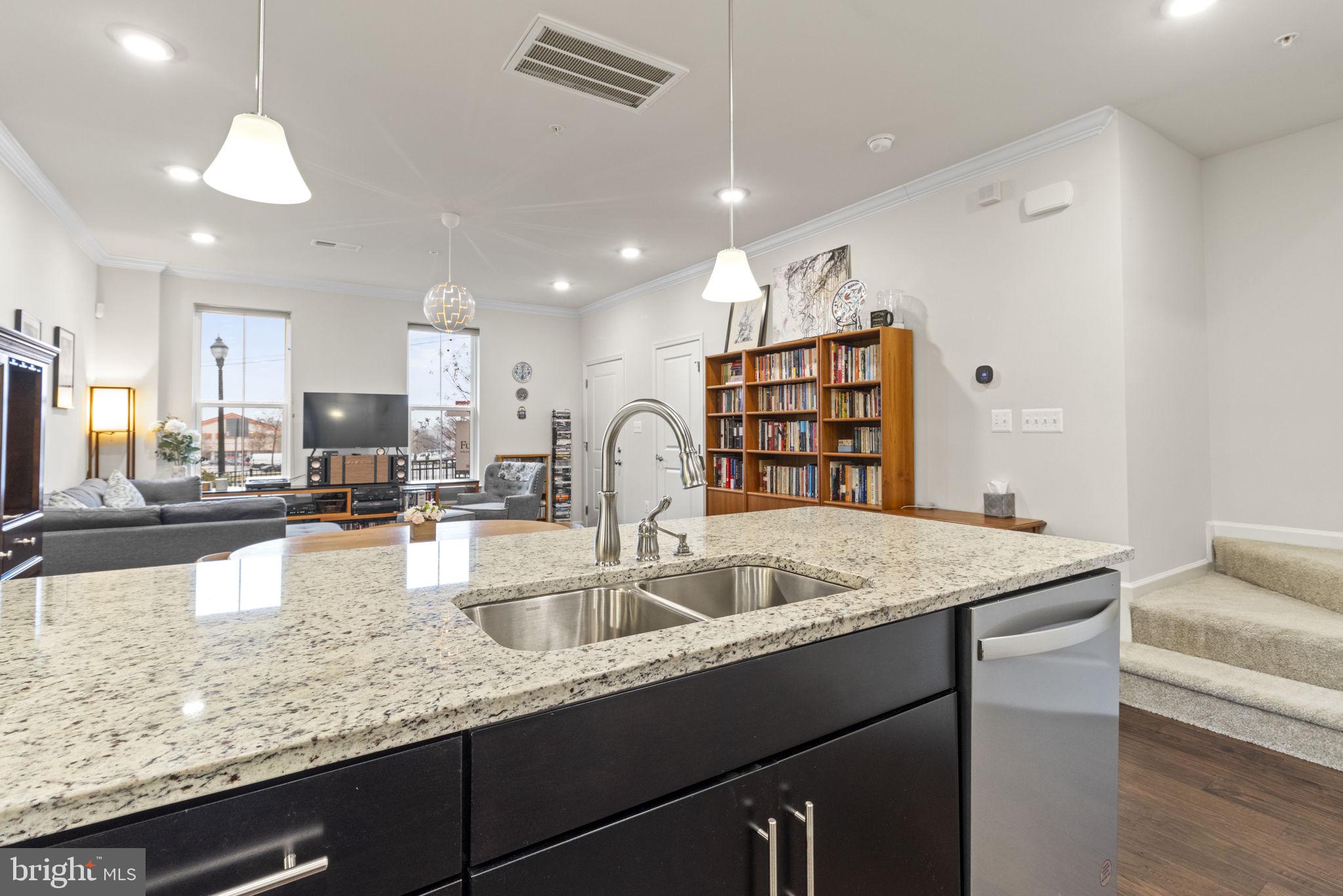 3204 TRIBUNE COURT
