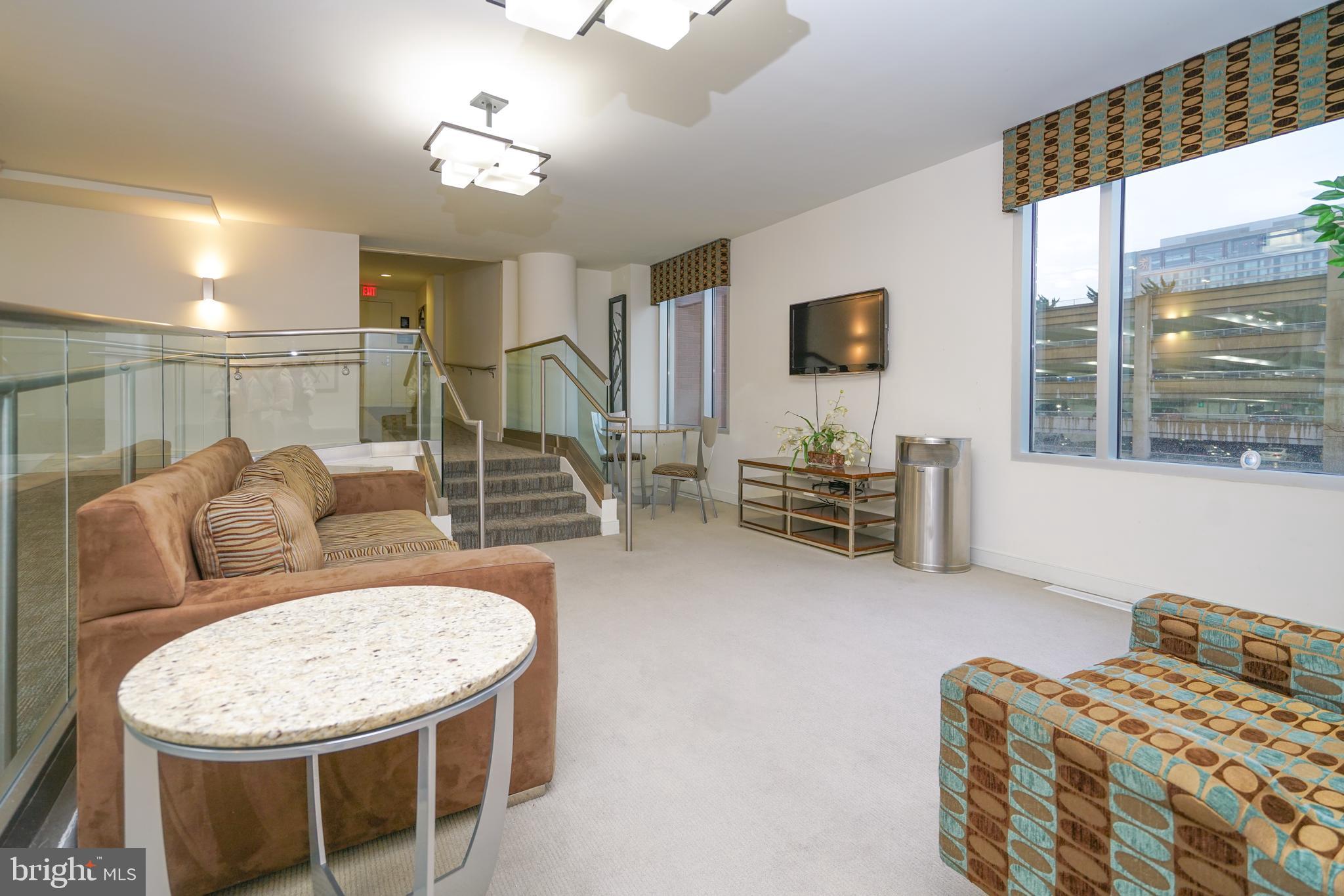 157 FLEET STREET 503