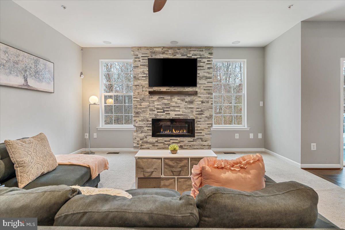 9202 VELVET COURT