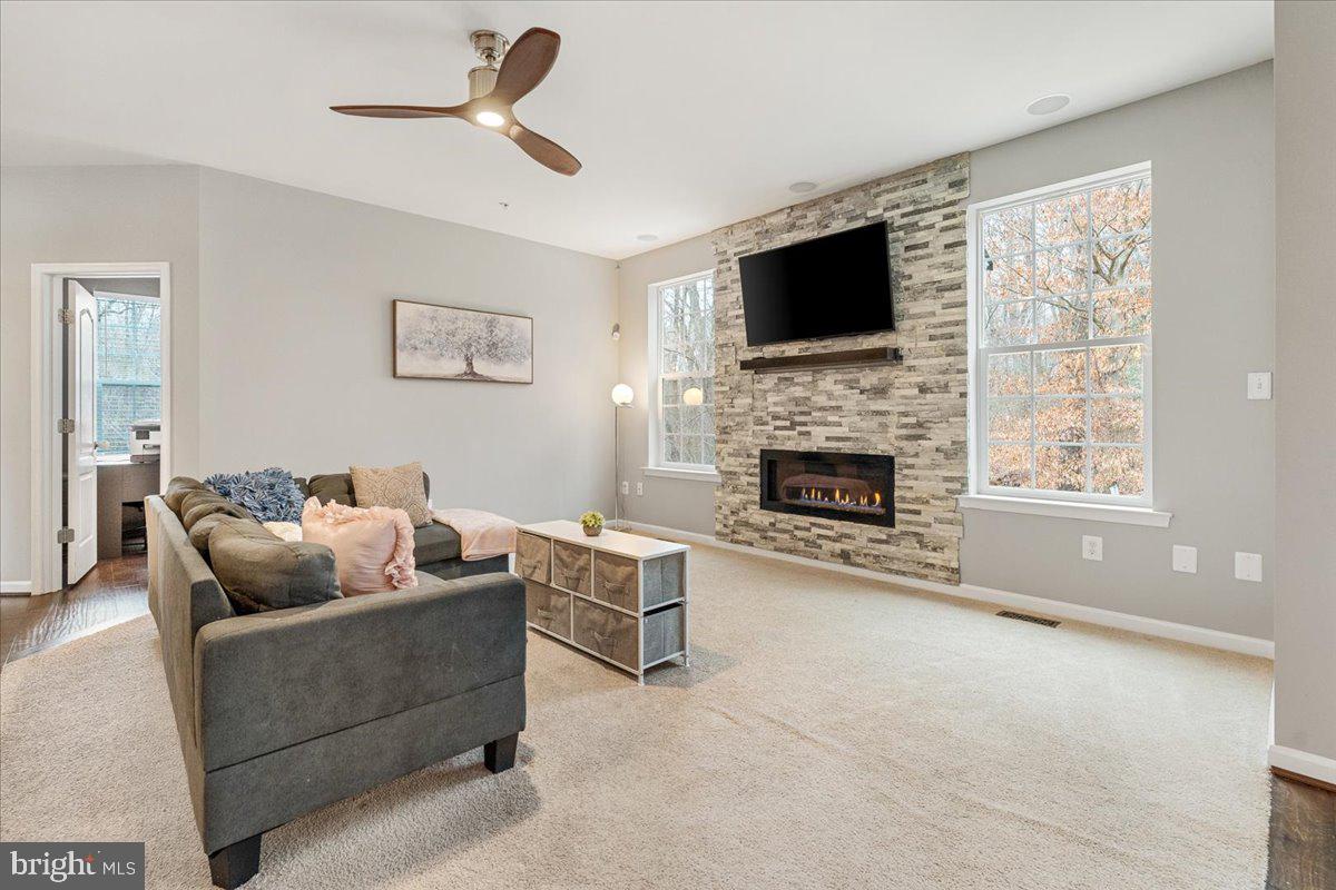 9202 VELVET COURT