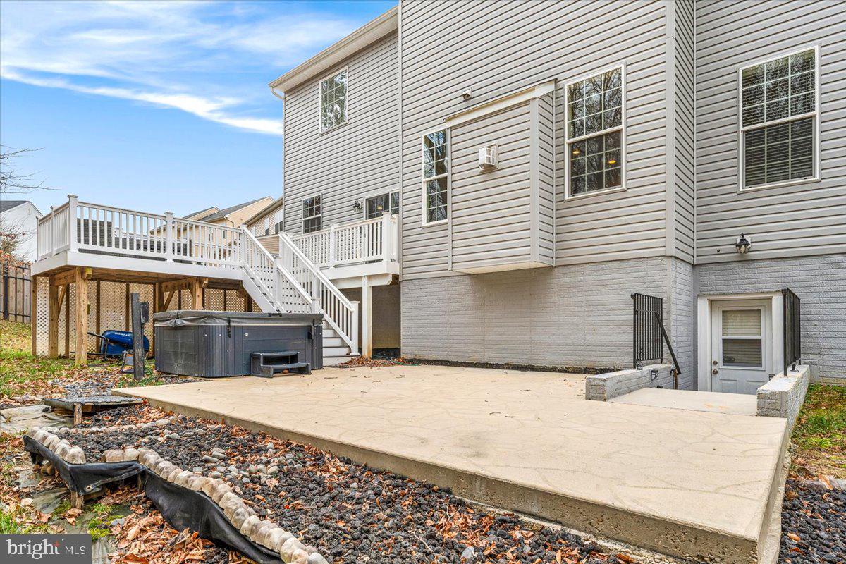 9202 VELVET COURT