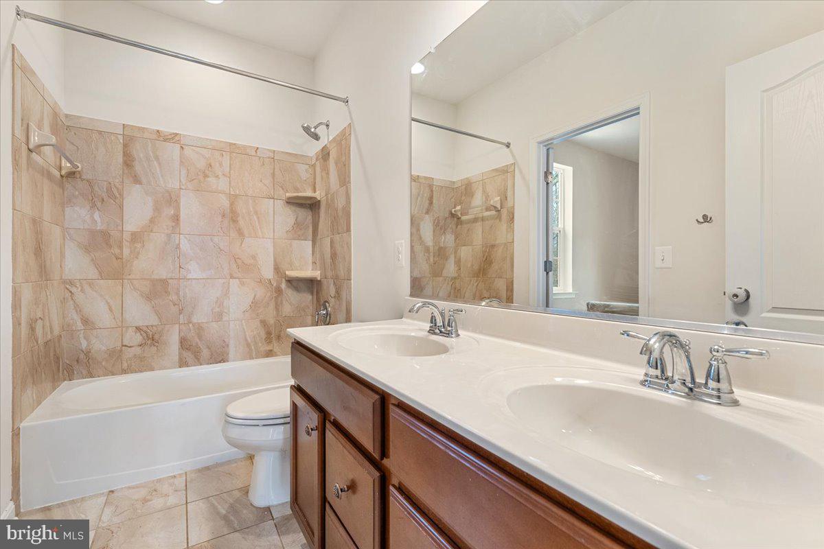 9202 VELVET COURT