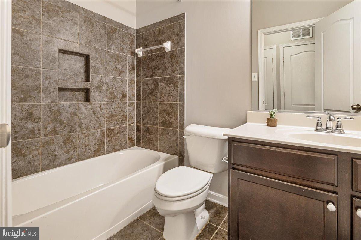 9202 VELVET COURT