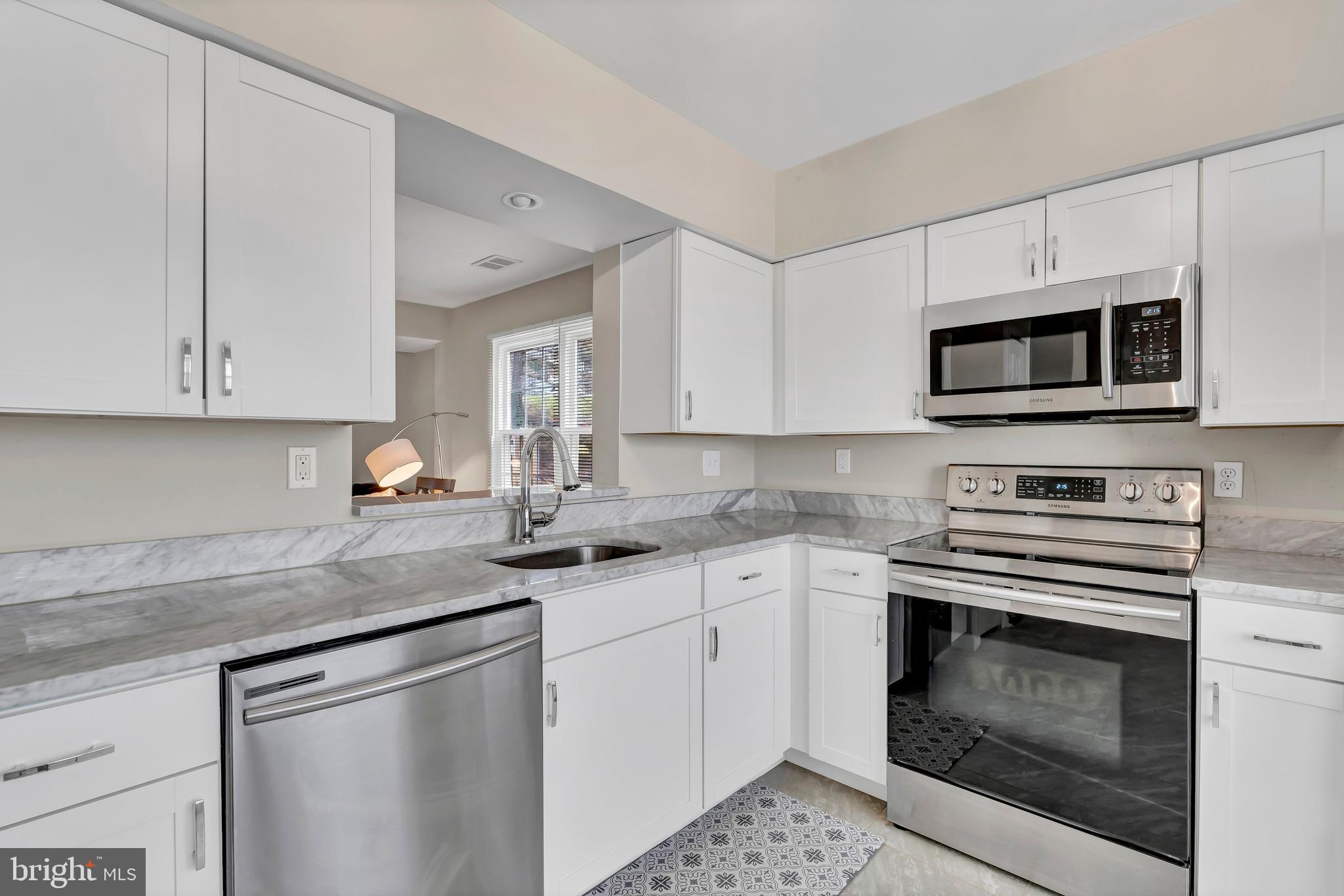 1841 CEDARWOOD COURT