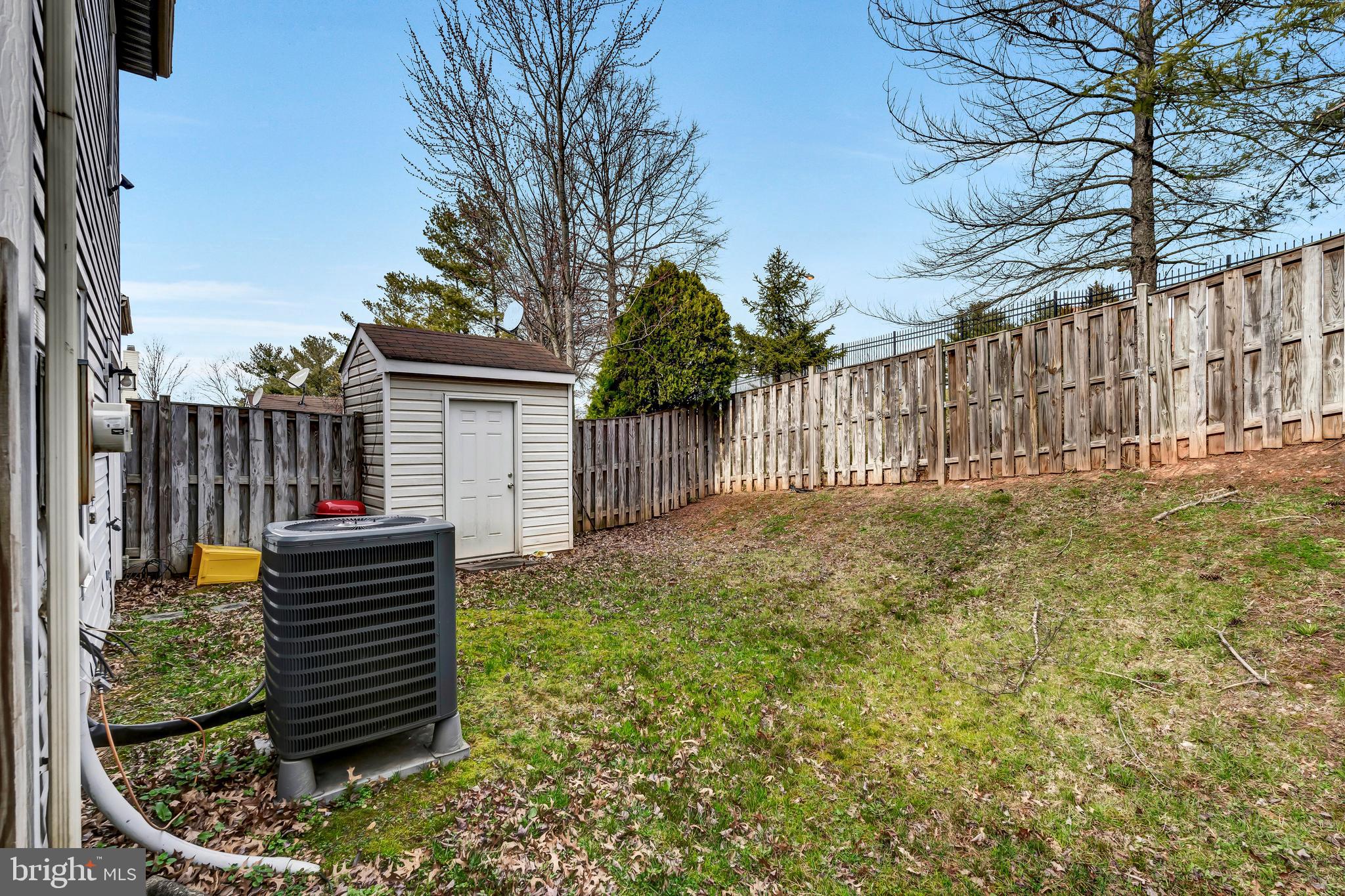 1841 CEDARWOOD COURT