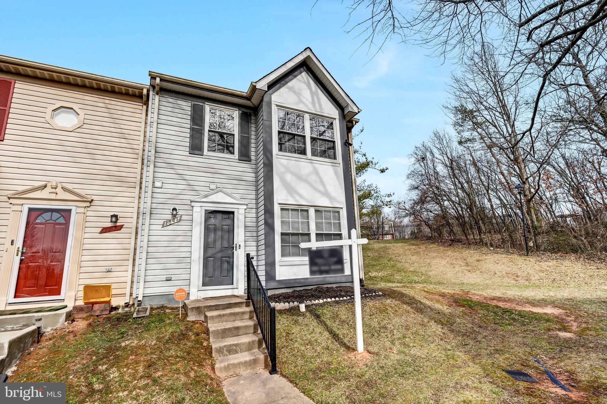 1841 CEDARWOOD COURT