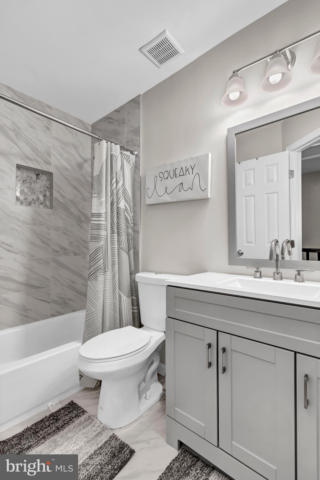 1841 CEDARWOOD COURT