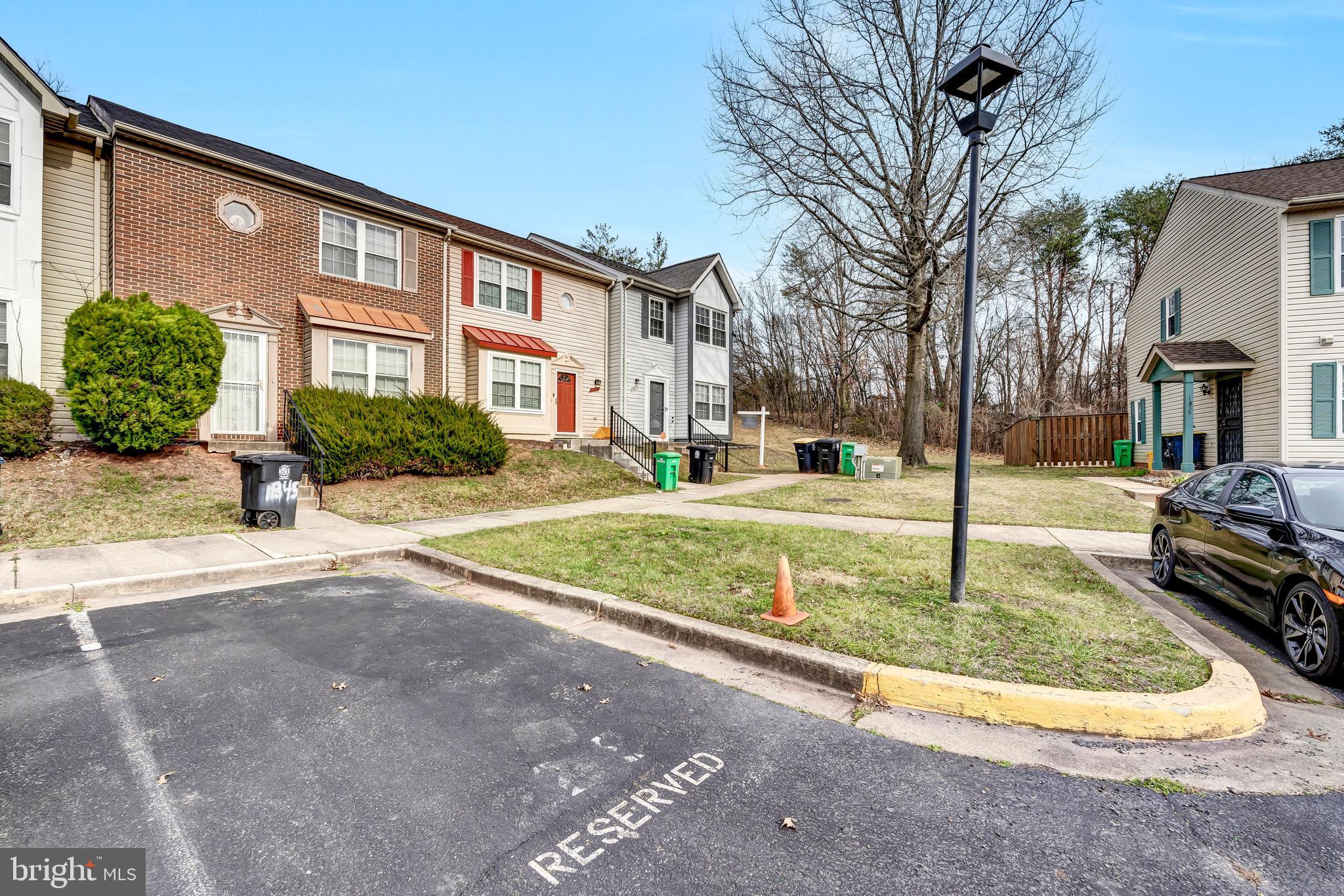 1841 CEDARWOOD COURT