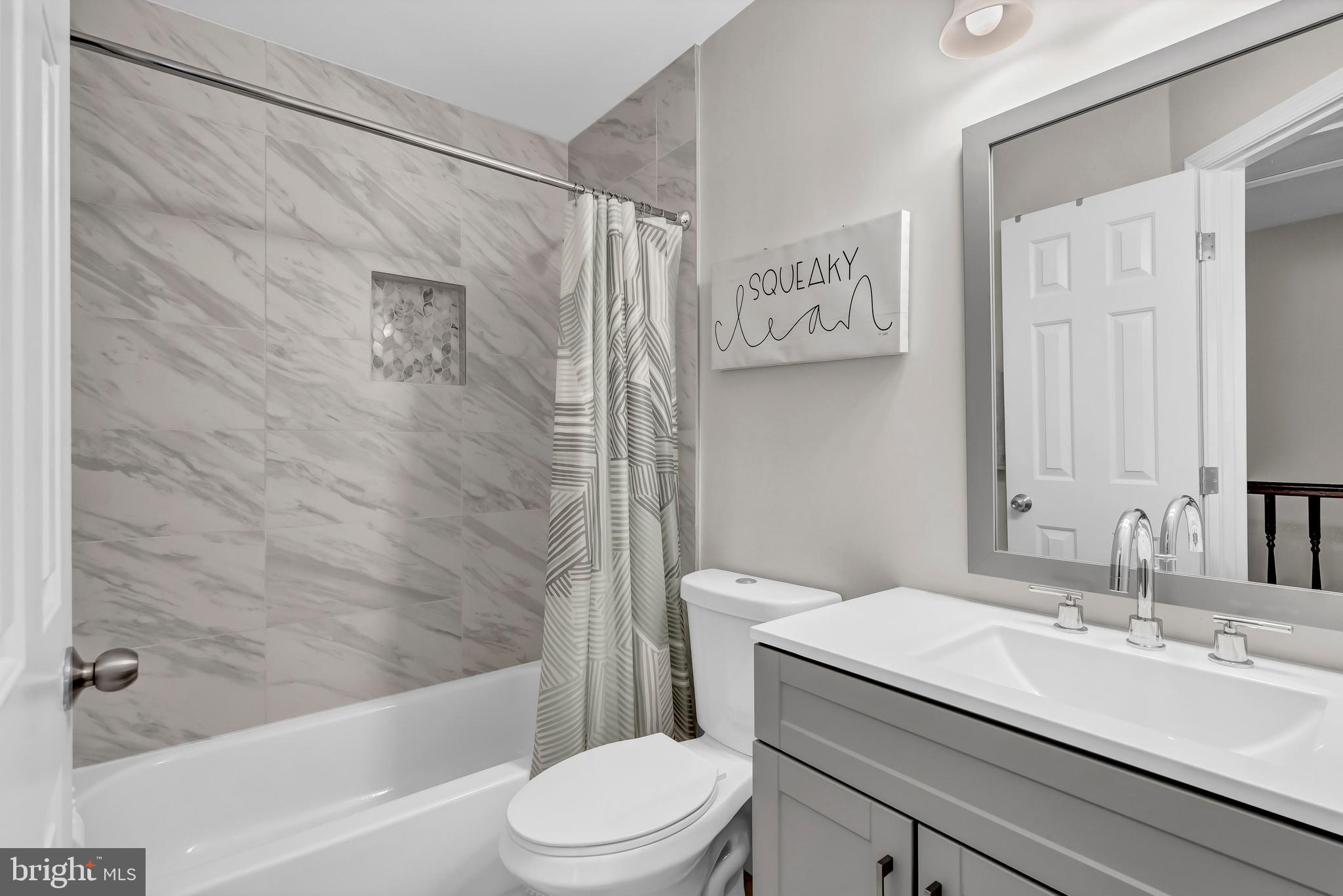 1841 CEDARWOOD COURT