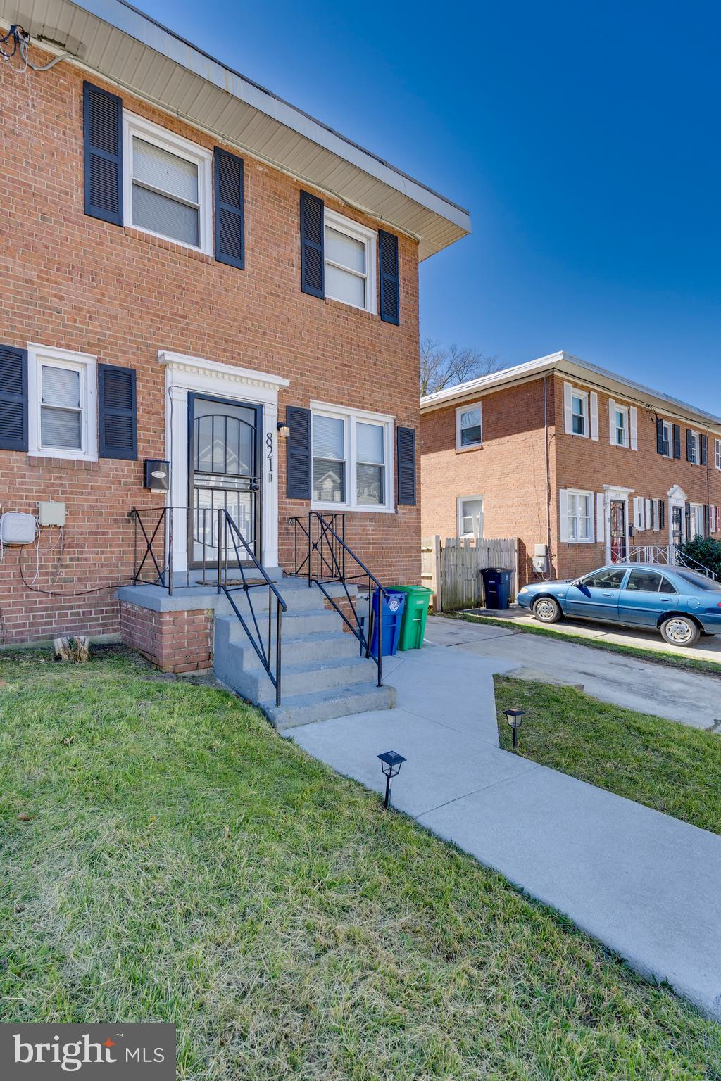 821 MAURY AVENUE