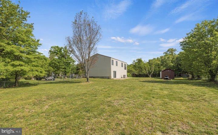 8906 BLACKBRIAR COURT