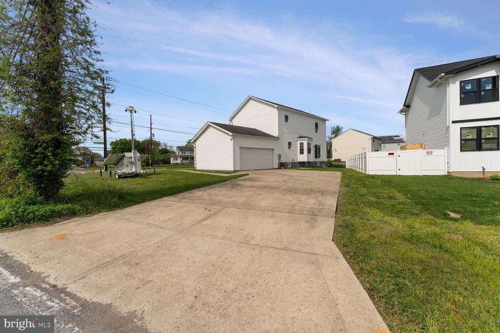 7324 MARLBORO PIKE