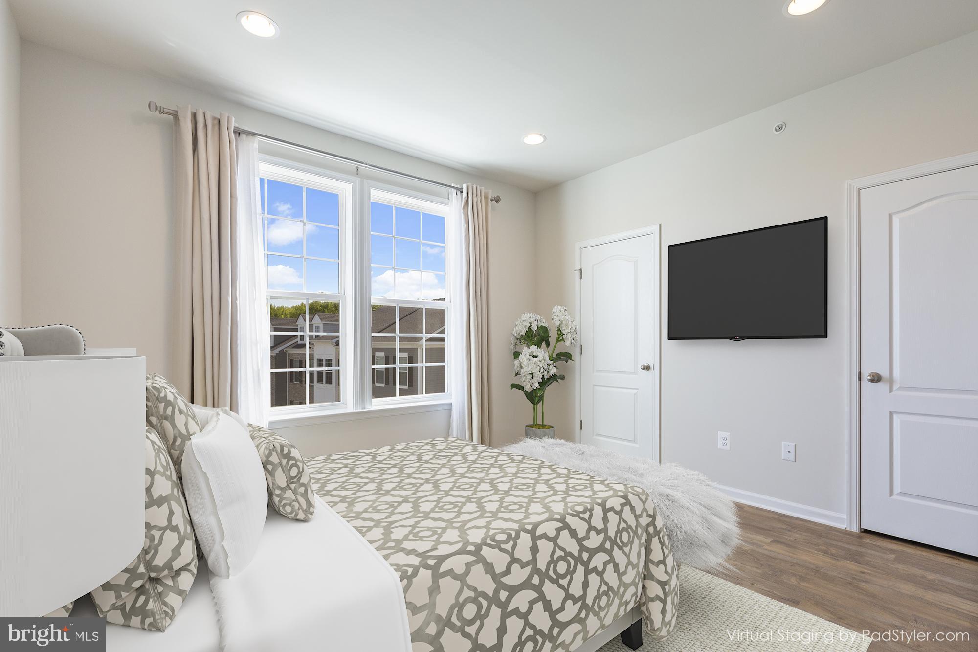 9070 FOX STREAM WAY