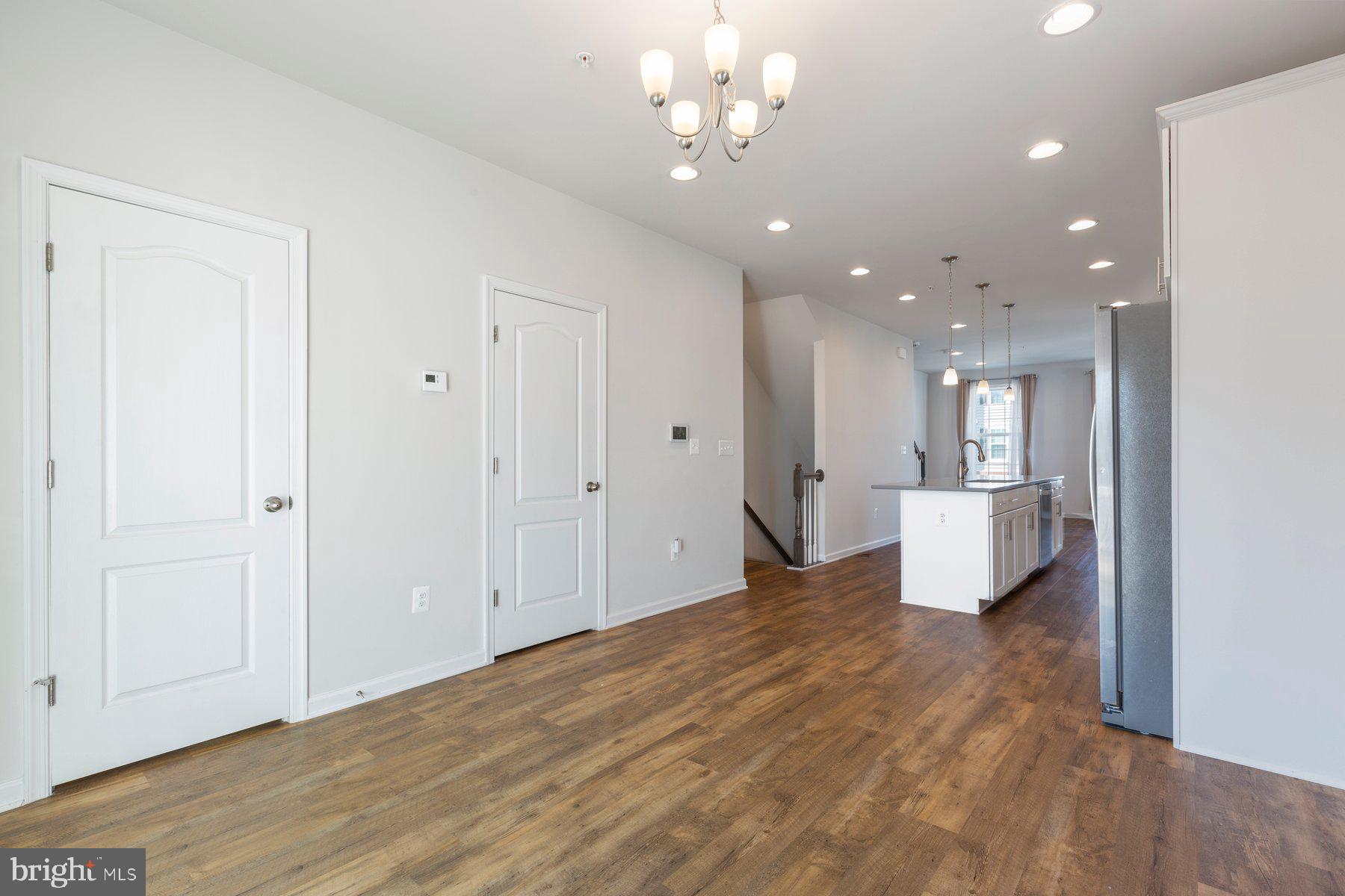 9070 FOX STREAM WAY