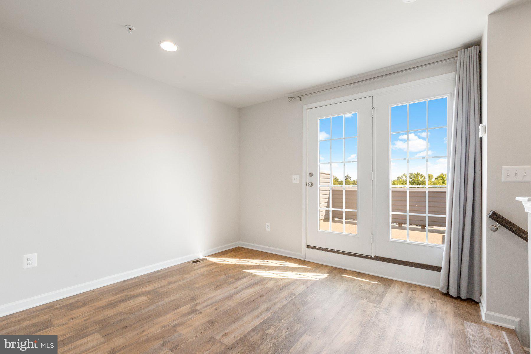9070 FOX STREAM WAY