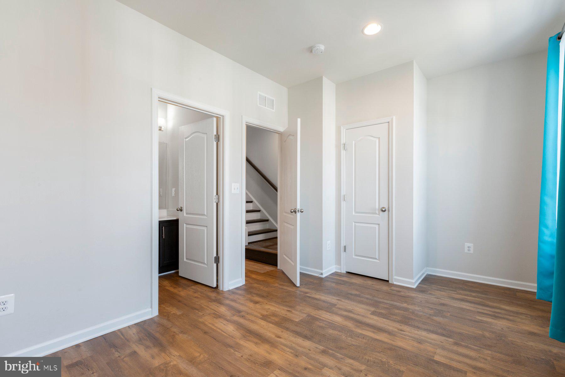9070 FOX STREAM WAY