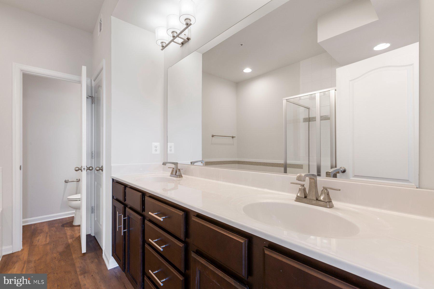 9070 FOX STREAM WAY