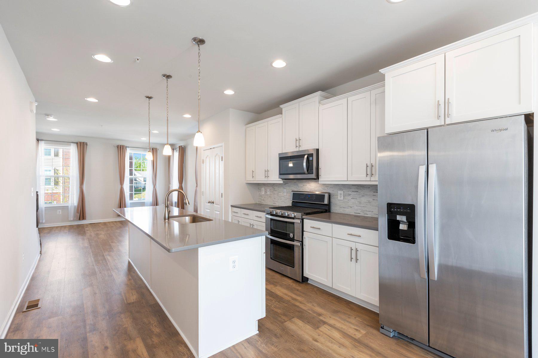 9070 FOX STREAM WAY