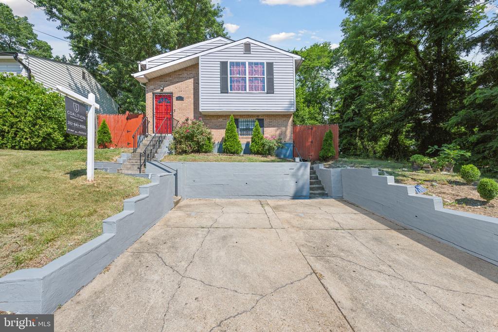 1019 GLACIER AVENUE