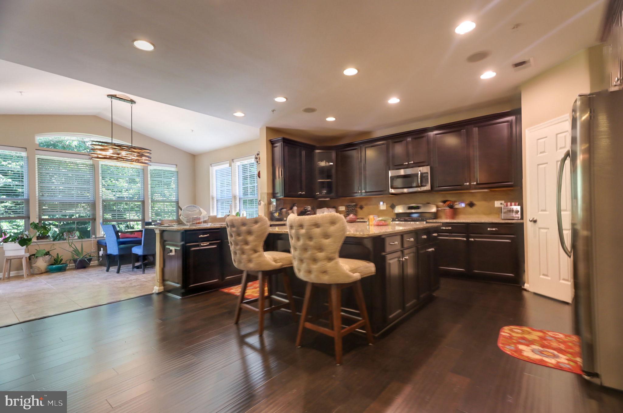 2802 LAKE FOREST DRIVE