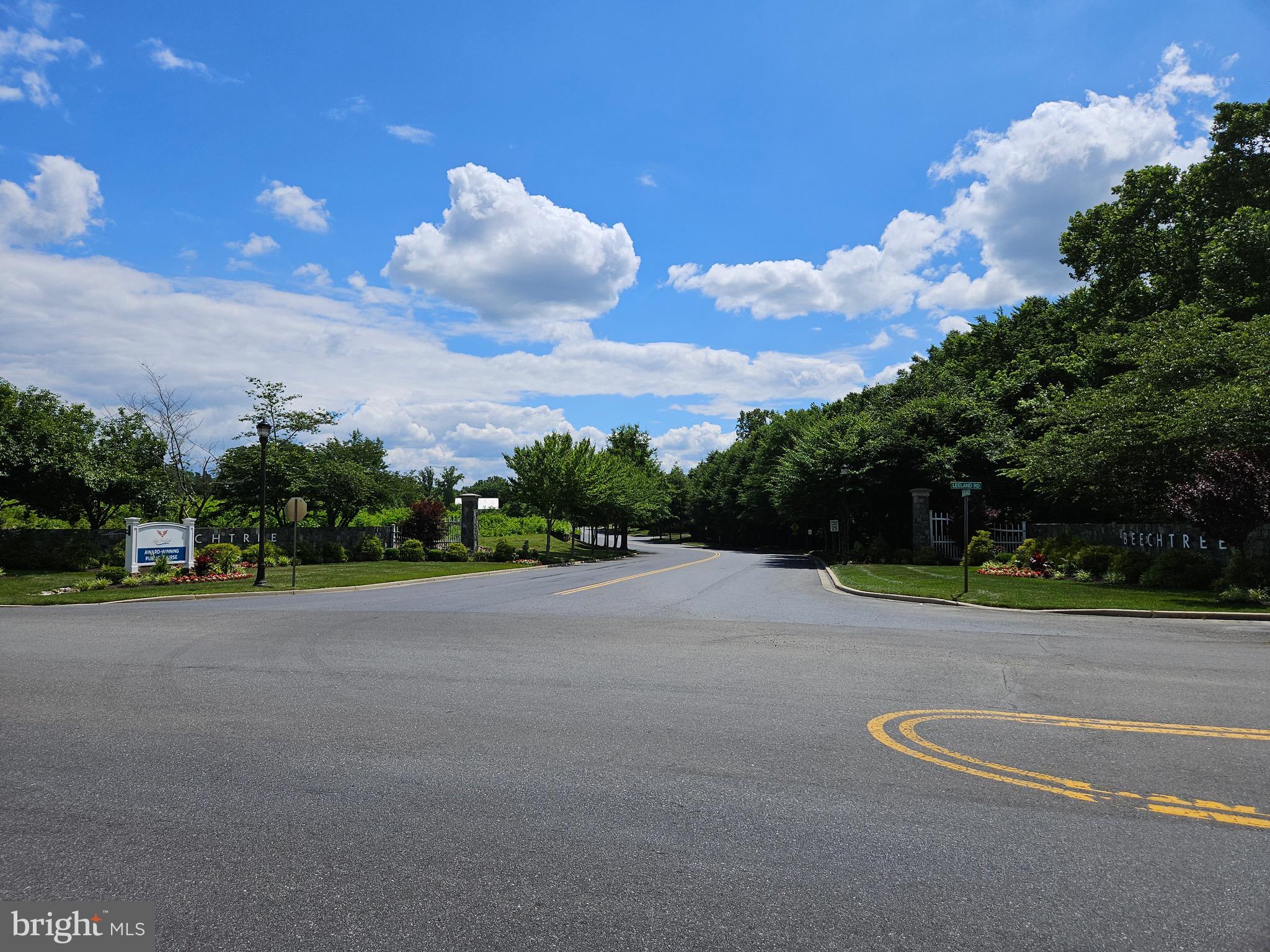 2802 LAKE FOREST DRIVE