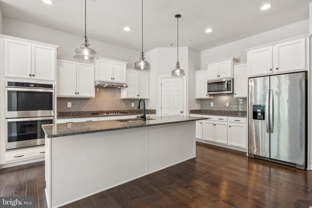 12506 MADISON PARK COURT