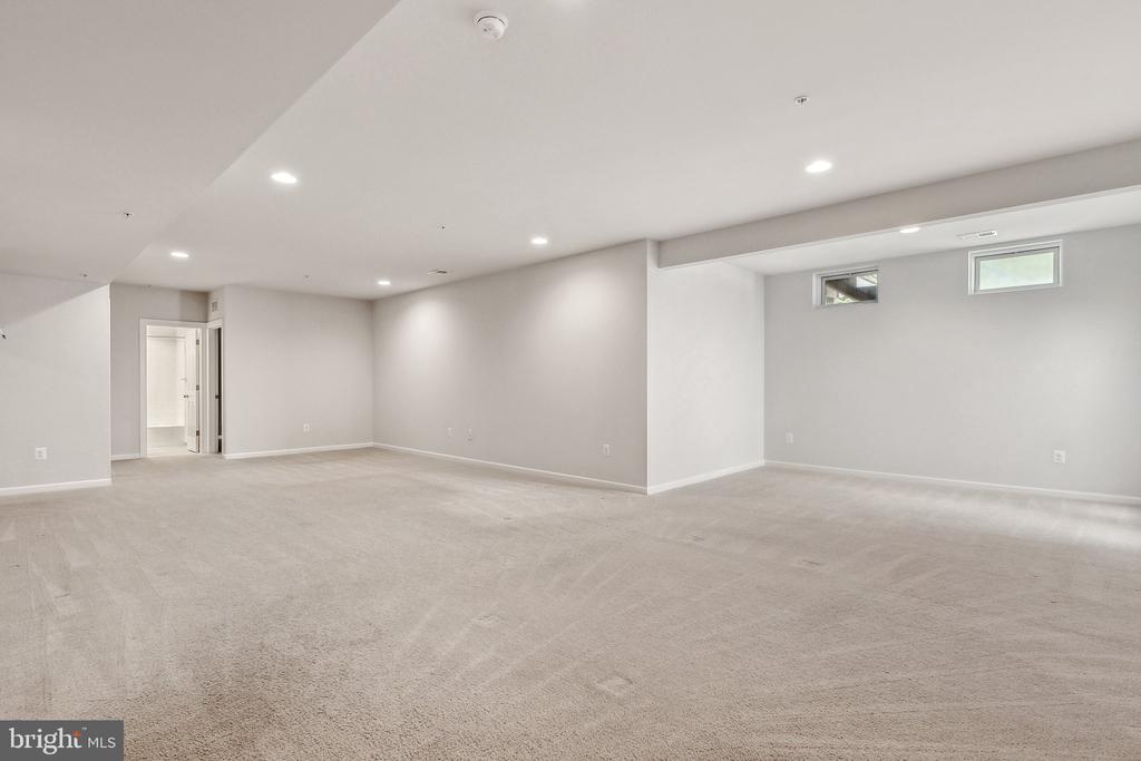 12506 MADISON PARK COURT